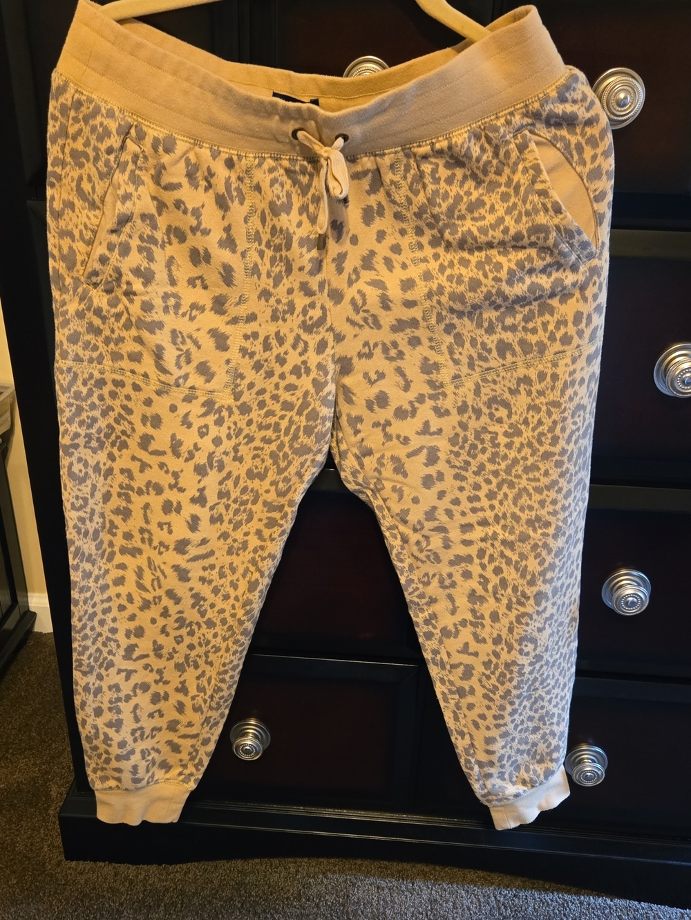 Chaps Beige and Gray Leopard-Print Joggers for Kids